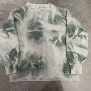 Soft green & white sweater